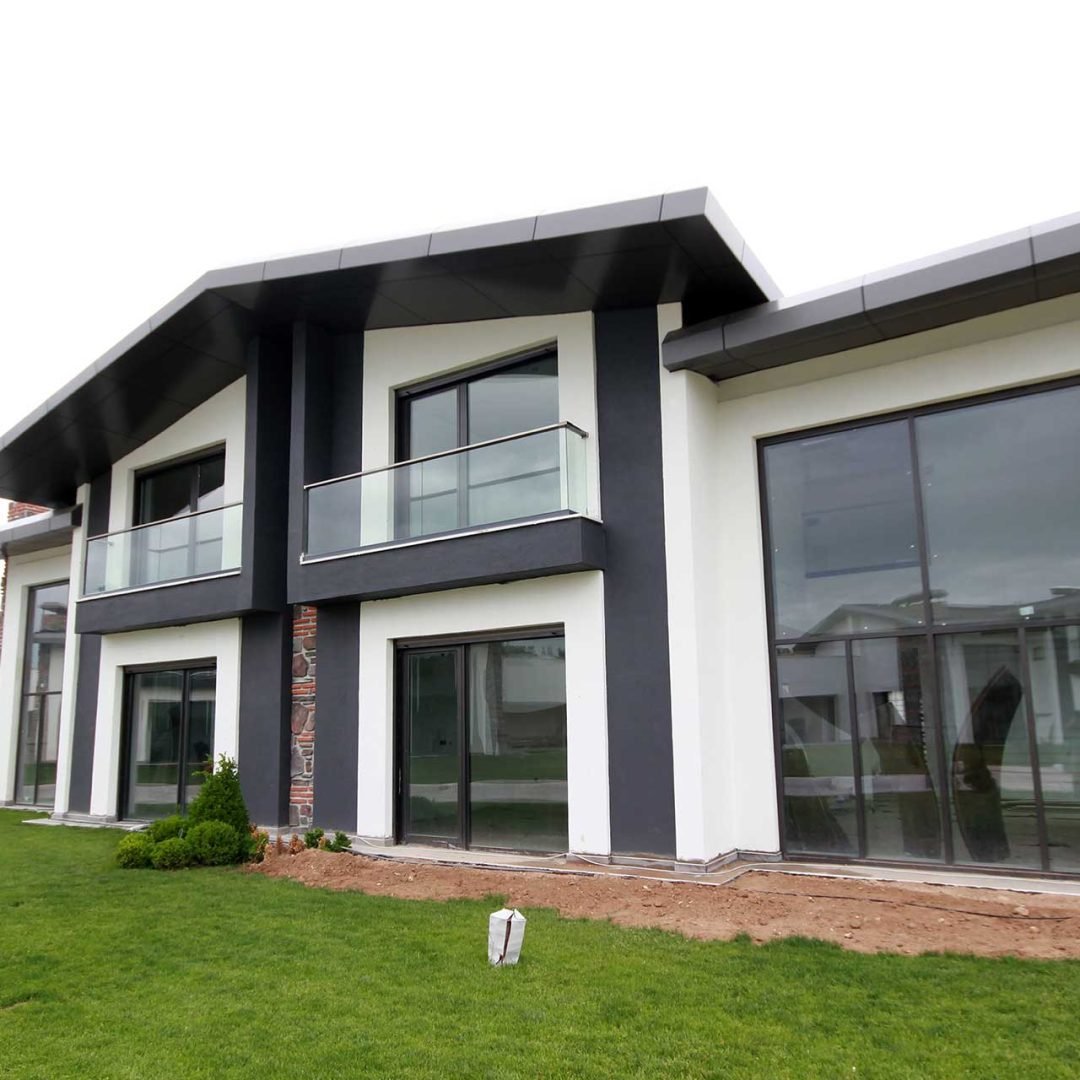 modern-and-luxury-family-villa-GZMAL6L.jpg